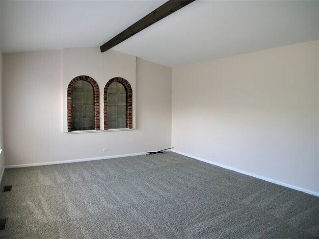 Foto del edificio - 1514 Shepard Cir