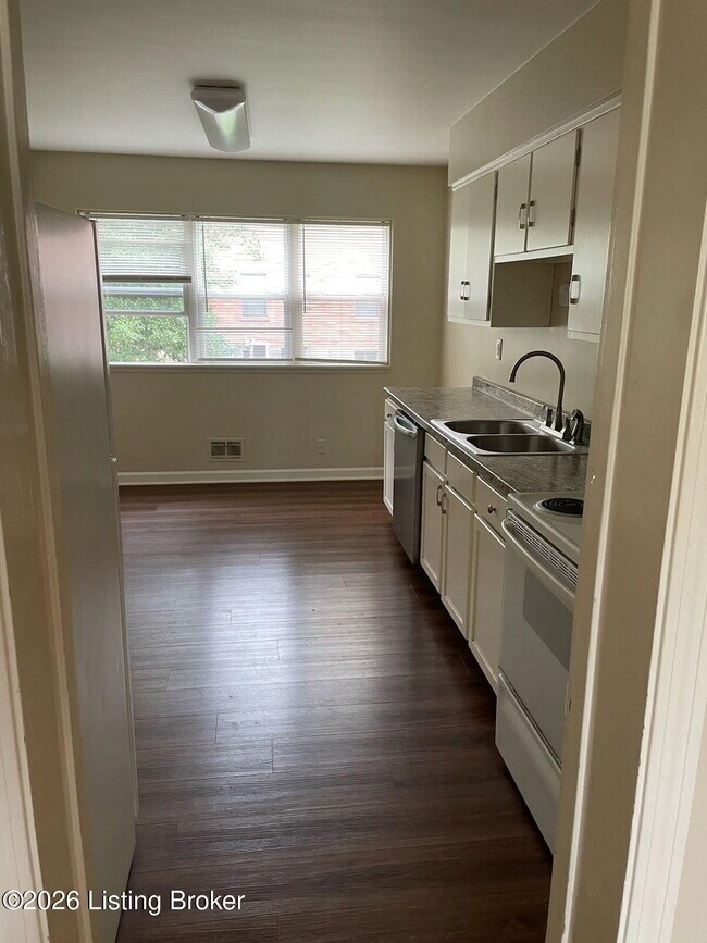 Foto del edificio - 4225 Norbourne Blvd