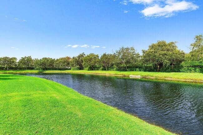 Foto del edificio - 6309 Graycliff Dr