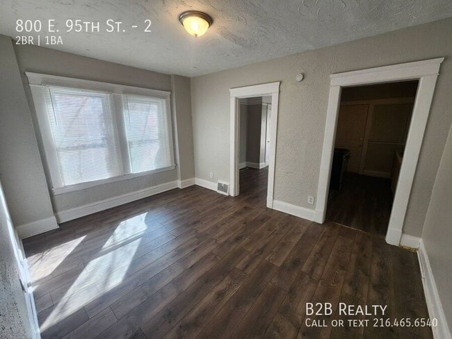 Building Photo - 800 E 95th St