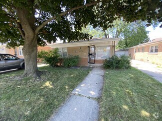 Building Photo - 444 Luella Ave