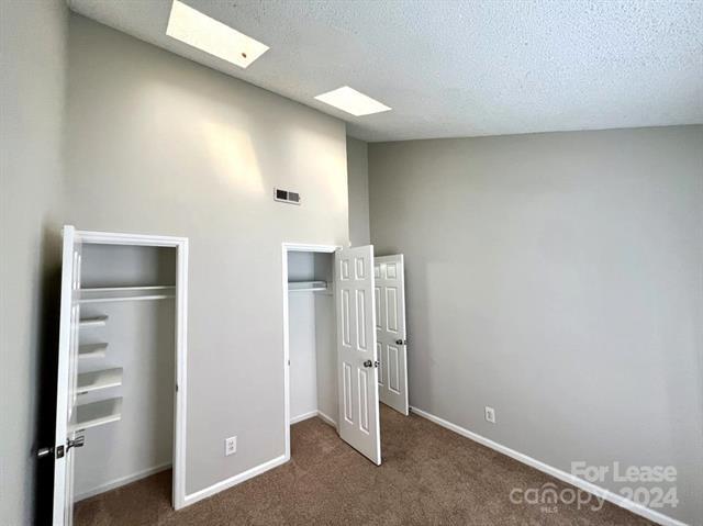Building Photo - 7920 Charter Oak Ln