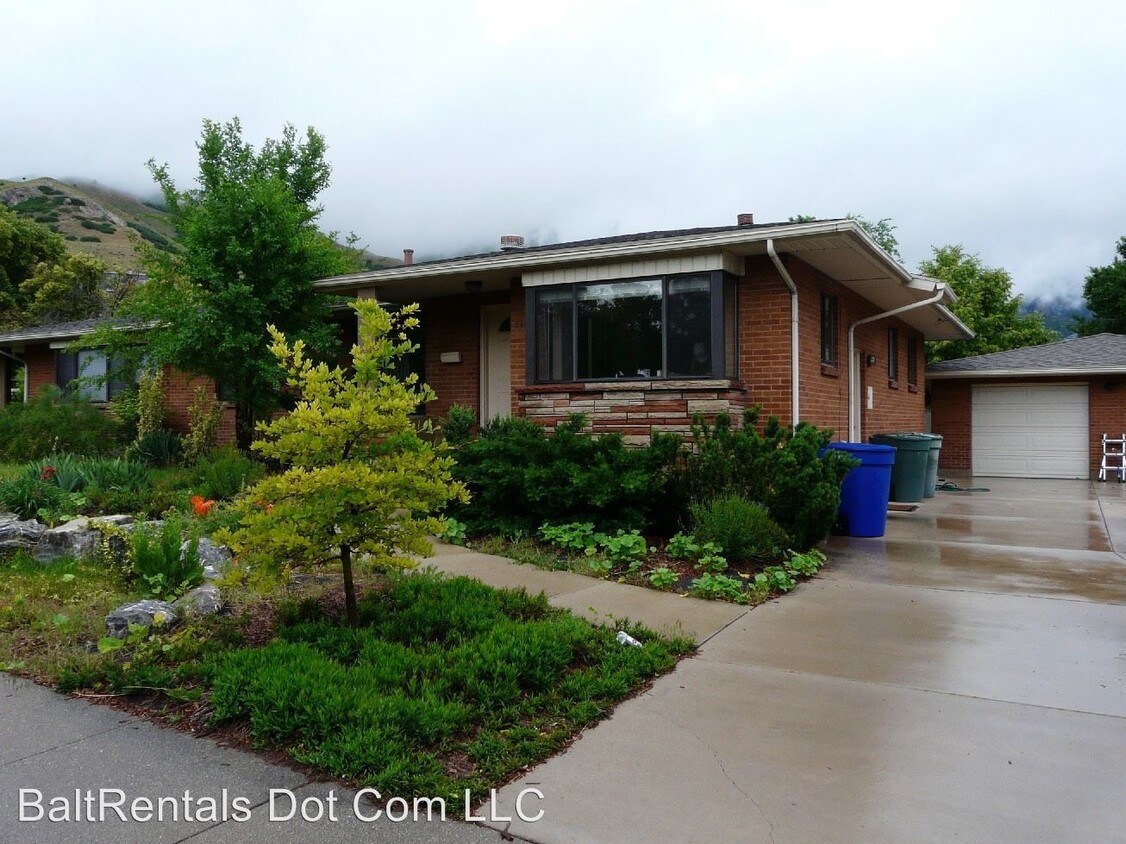 Foto principal - 2586 S Wilshire Cir
