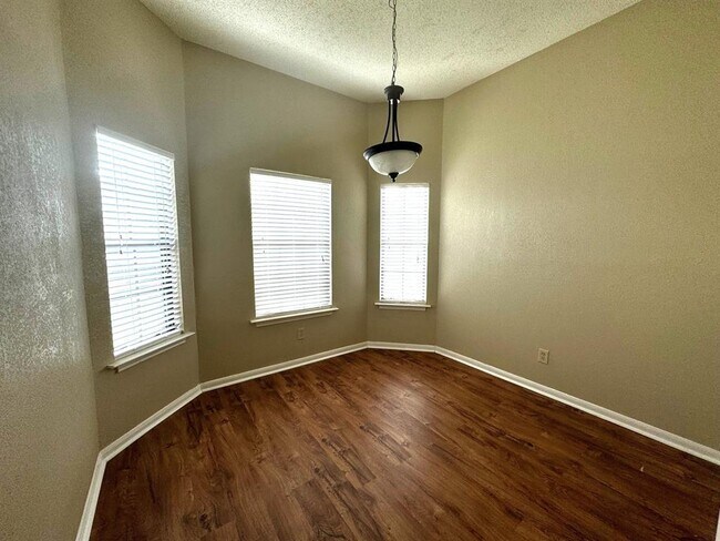 Foto del edificio - 117 Quail Cove