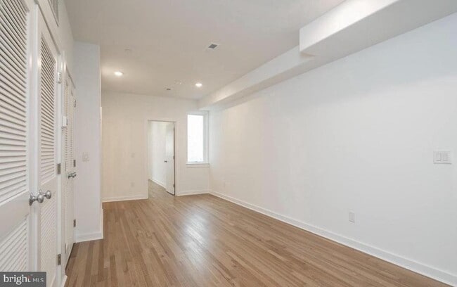 Building Photo - 727 N 39th St