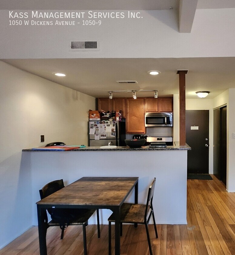 Primary Photo - Exposed Brick, High Ceilings Heart of Linc...