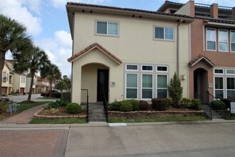 Building Photo - 28 W Oaks Dr