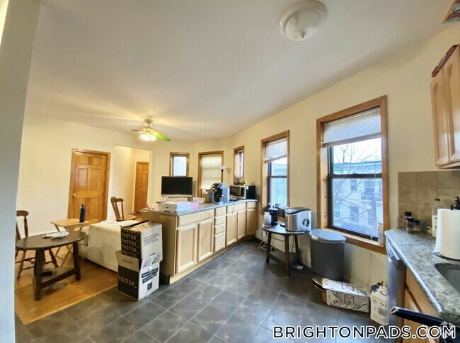 Building Photo - 47 Orkney Rd