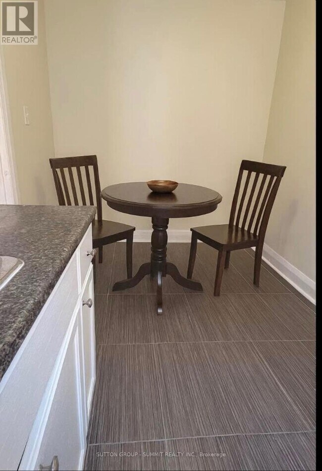 Photo du bâtiment - 98 Vaughan Rd