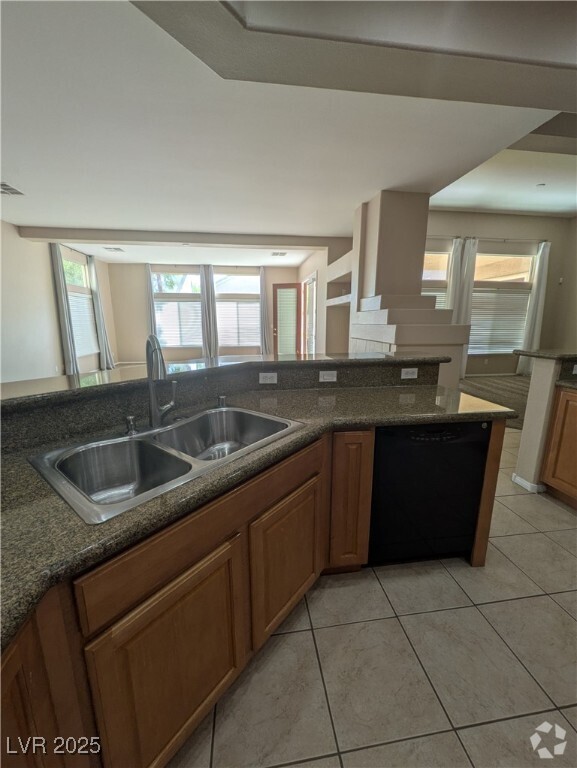 Building Photo - 6124 Braeside Ct