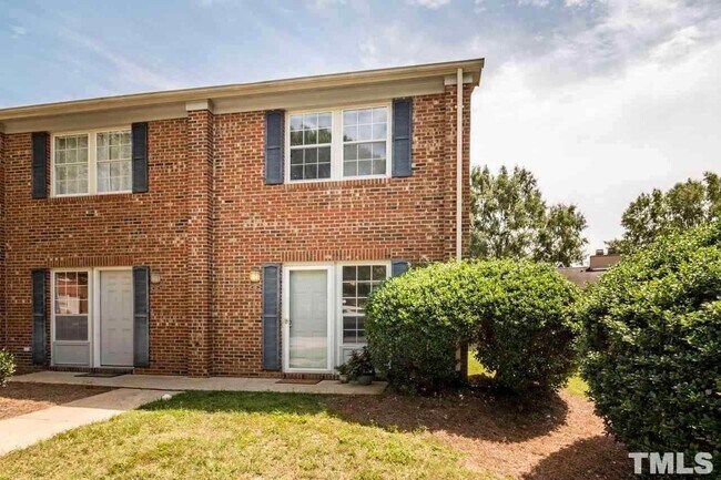 Building Photo - 135 Coleridge Court, Carrboro, NC  27510