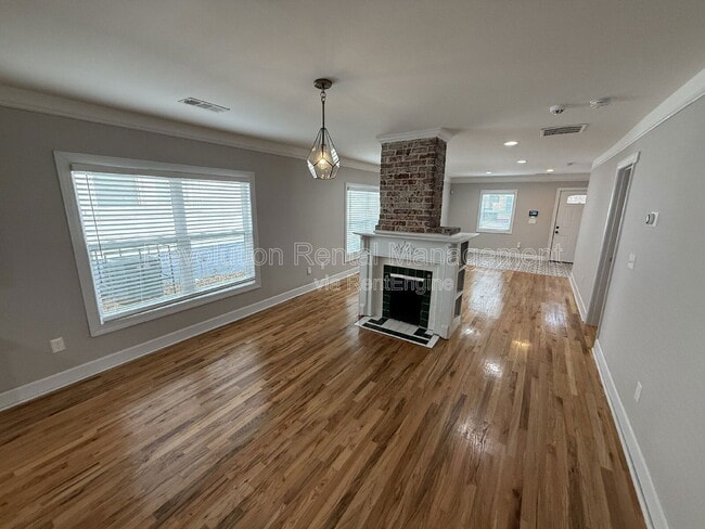 Foto del edificio - 40 Booker St NW