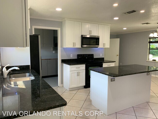 Foto del edificio - 3 br, 3 bath House - 2101 Warrens Ave