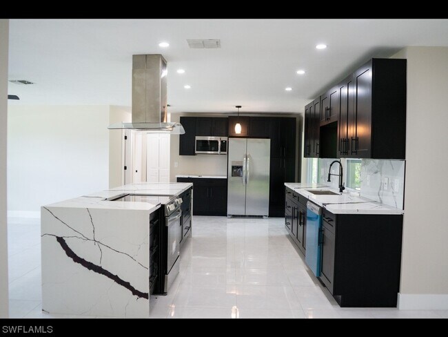 Foto del edificio - 17636 Taylor Dr