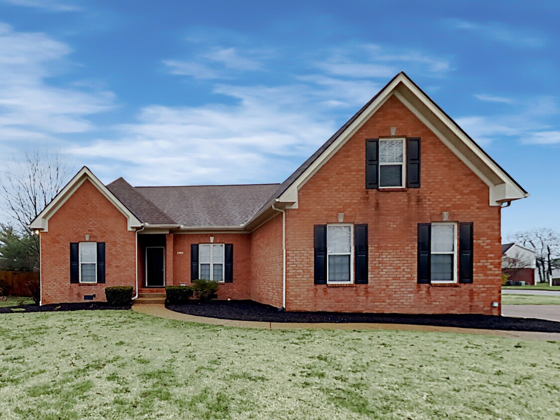 Primary Photo - 2302 Amber Glen Dr