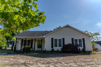 Building Photo - 4621 Barnards Landing Rd