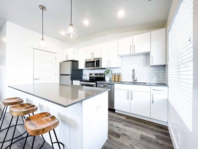 Kitchen - 3017 S 700 E