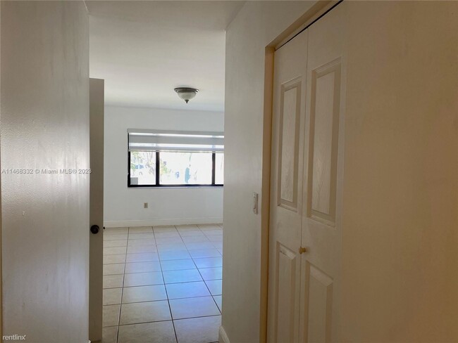 Foto del edificio - 2 br, 2 bath House - 10059 SW 218th St