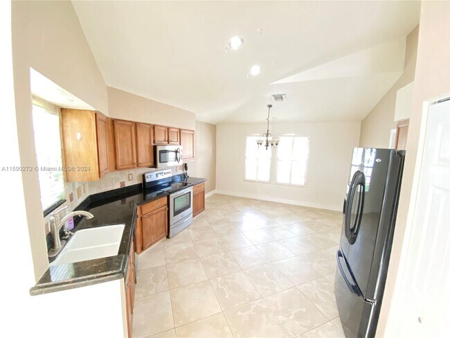 Building Photo - 13 Heather Trace Dr