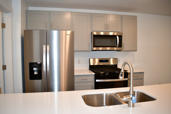 Building Photo - 3957 W Yonex Dr