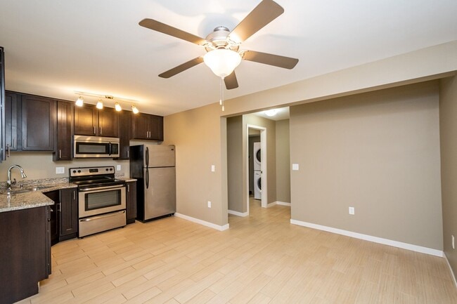 Photo - 201 6th St Apartment