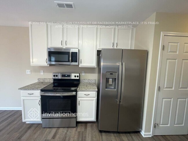 Foto del edificio - 733 Carly Court