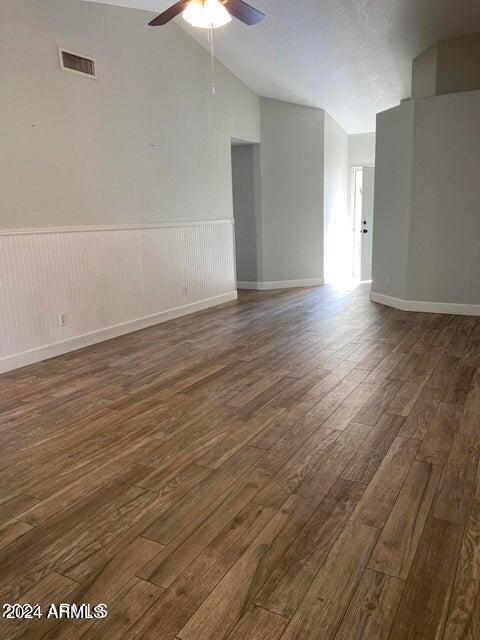 Foto del edificio - 440 E Del Rio St