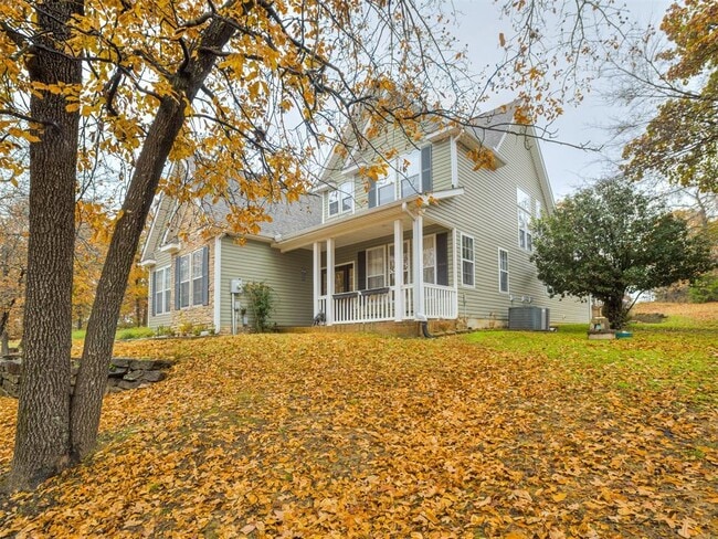 Building Photo - 2485 Avalon Dr