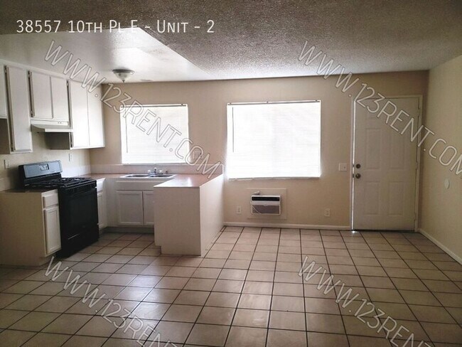 Foto del edificio - 38557 10th Pl E