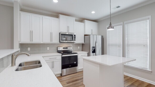 Building Photo - 82 Reese Way