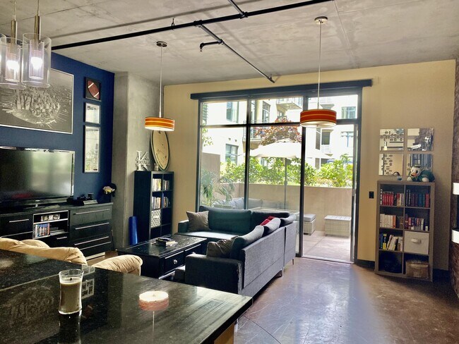 Foto del edificio - 1050 Island Ave