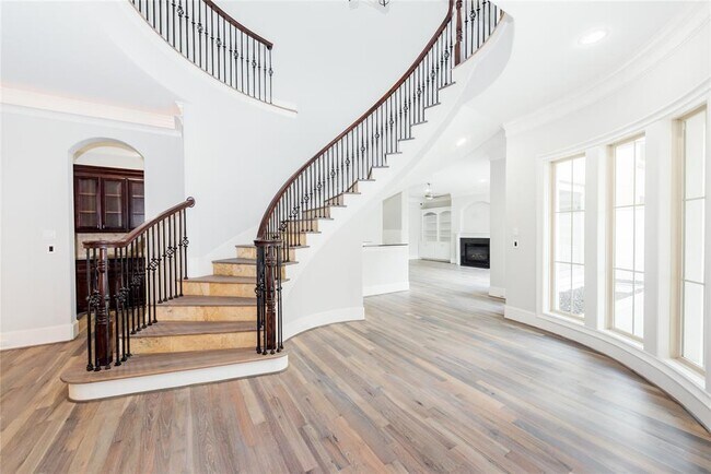 Foto del edificio - 4815 Mayfair St
