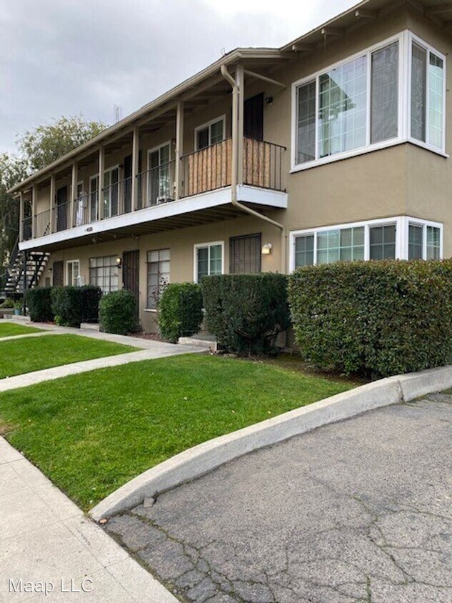 Primary Photo - 818 E Floradora Ave