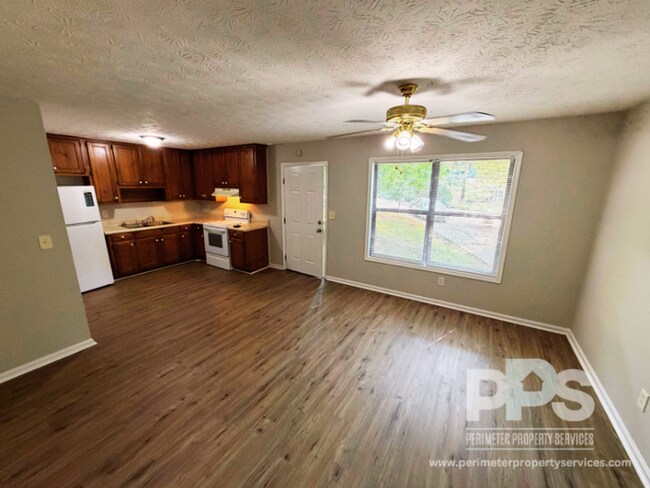 Building Photo - 7128 Greenway Cove SW