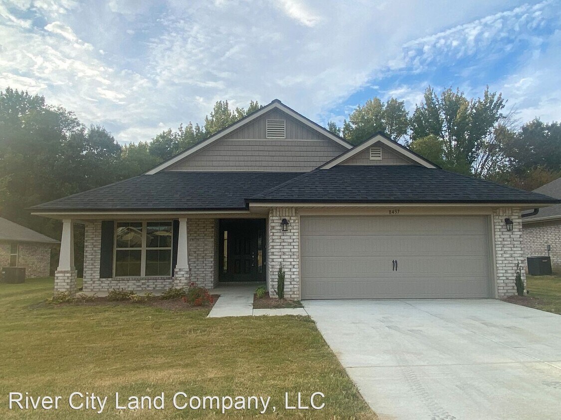 Primary Photo - 4 br, 2 bath House - 8437 Grayce