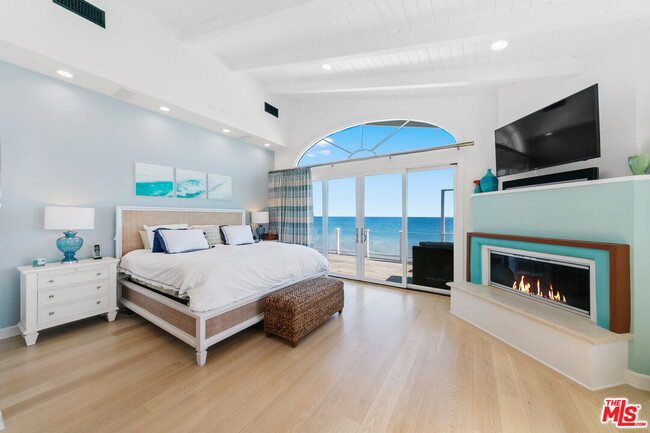 Foto del edificio - 27040 Malibu Cove Colony Dr