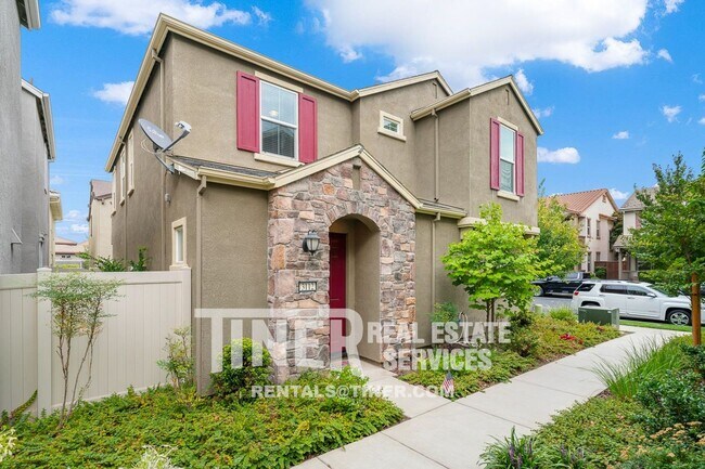 Foto del edificio - West Park Roseville 4 Bedroom Home