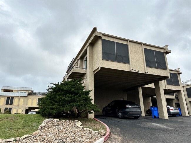 Foto del edificio - 5916 Lago Vista Way