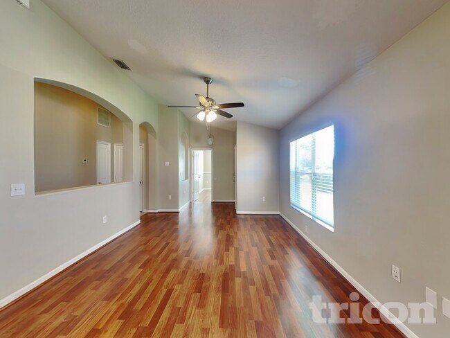 Foto del edificio - 3648 Heron Island Dr