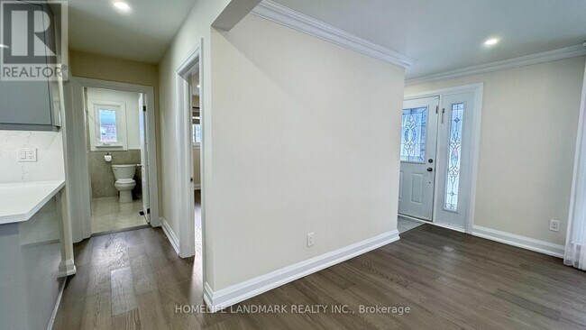 Photo du bâtiment - 95 Sussex Ave