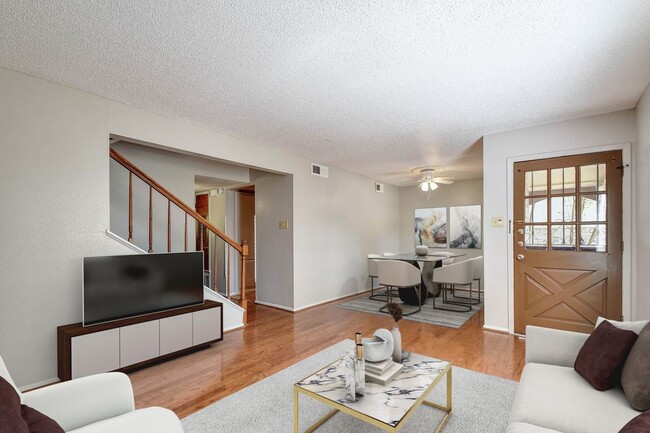 Building Photo - 5423 Callaghan