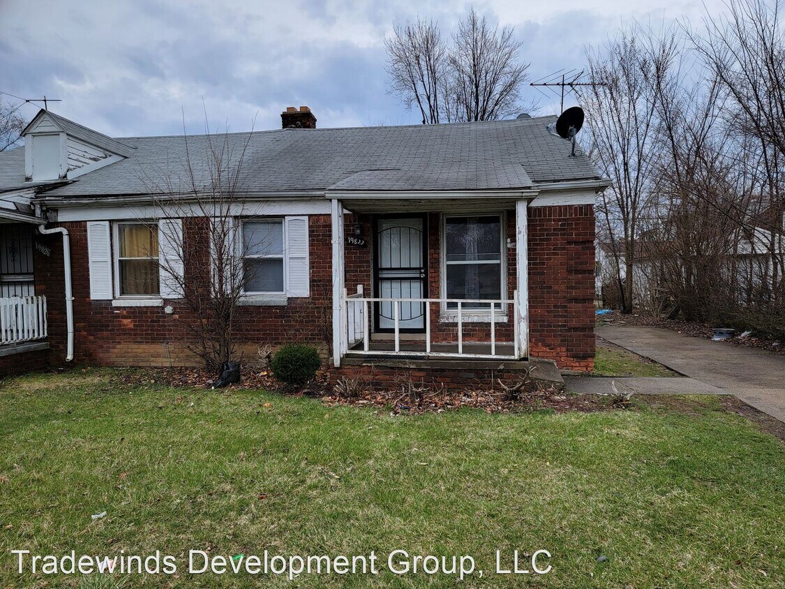 Primary Photo - 2 br, 1 bath House - 19822 Moross Rd