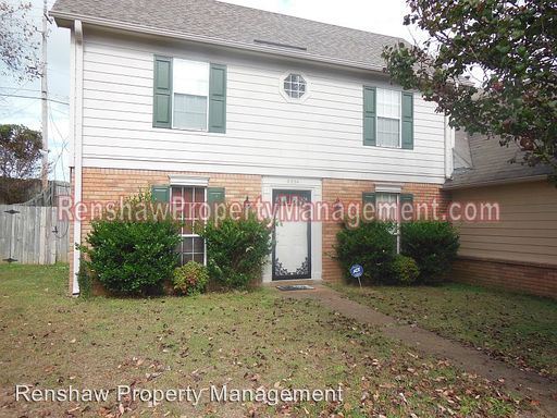 Primary Photo - 5534 Oak Branch Cir N