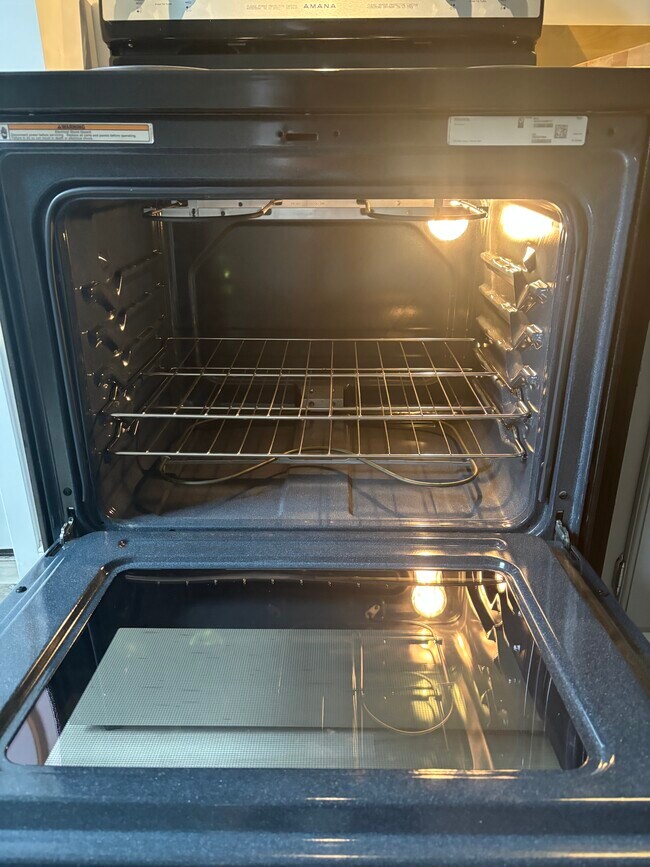 Oven - 38 N Main St