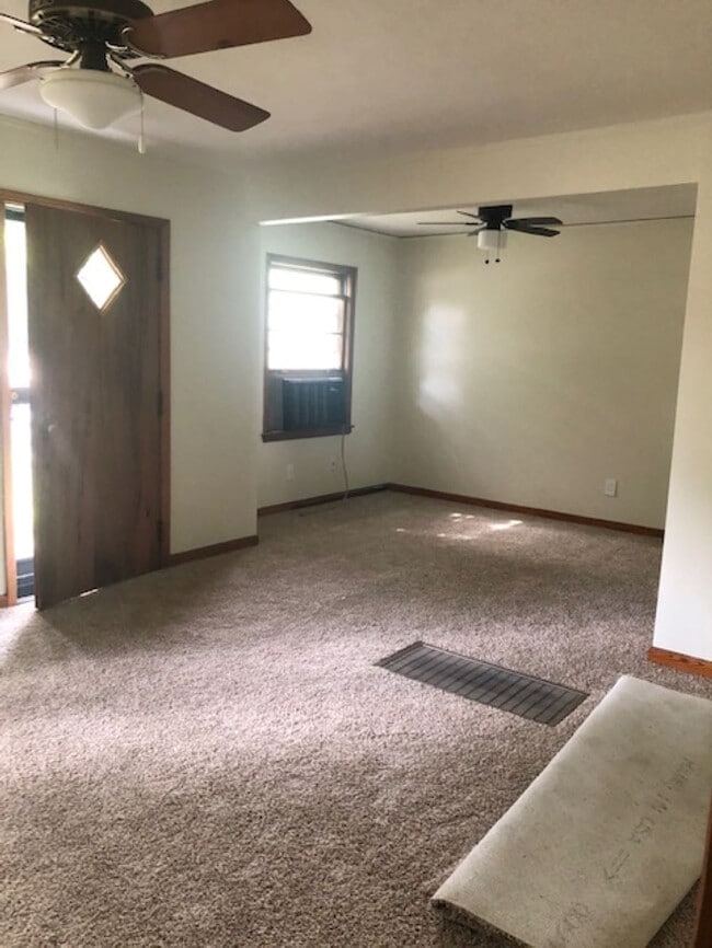 Foto del edificio - 3199 Ridgecrest St