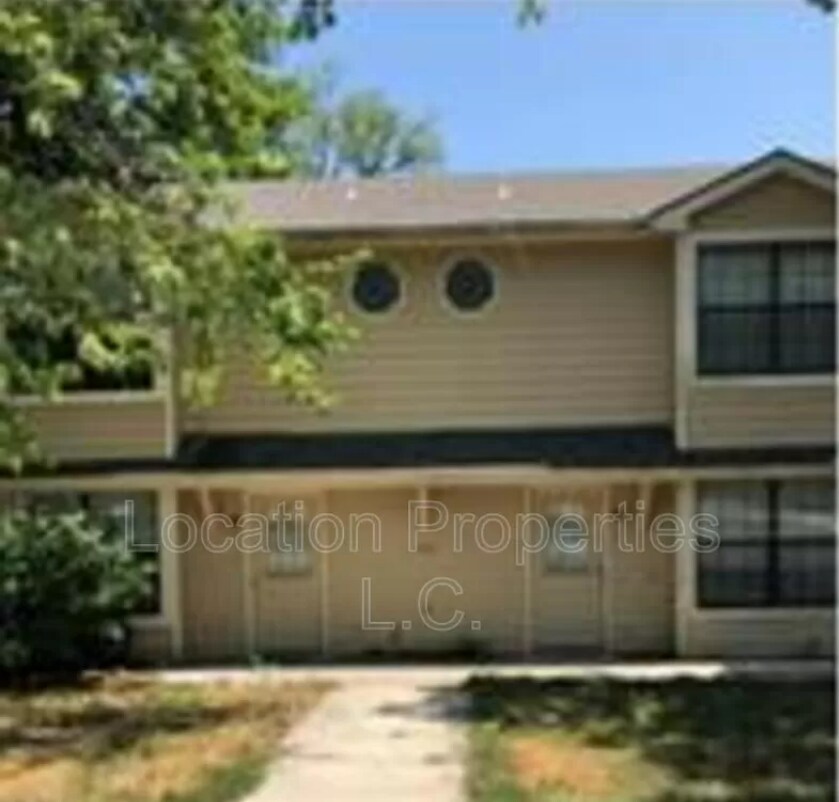 1314 Tennessee St, Lawrence, KS 66044 Townhome Rentals in Lawrence KS