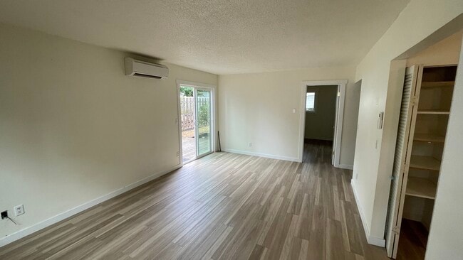 Living room - 2107 Y St