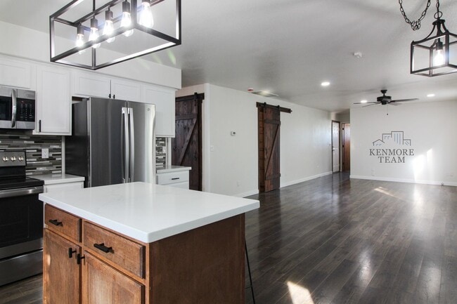Building Photo - 2503 W 37th Ave