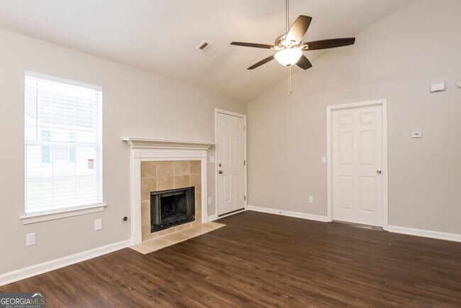 Building Photo - 1262 Waterton Trail