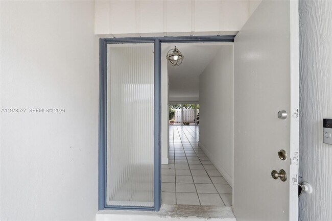 Foto del edificio - 8105 SW 81st Ct